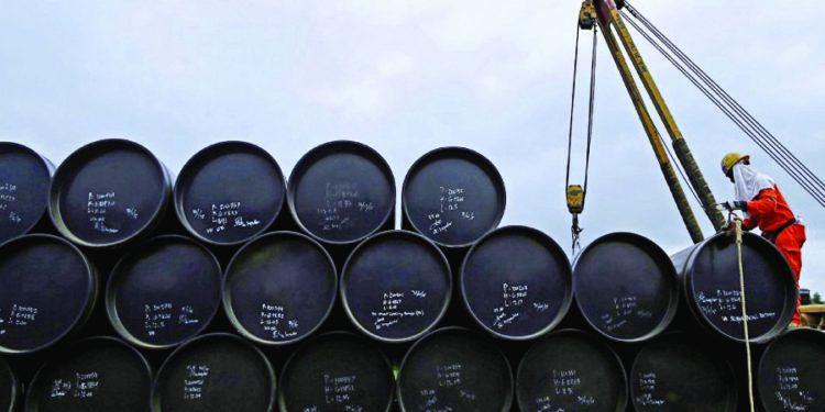 Русия в ужас от цена на петрола под 30 долара