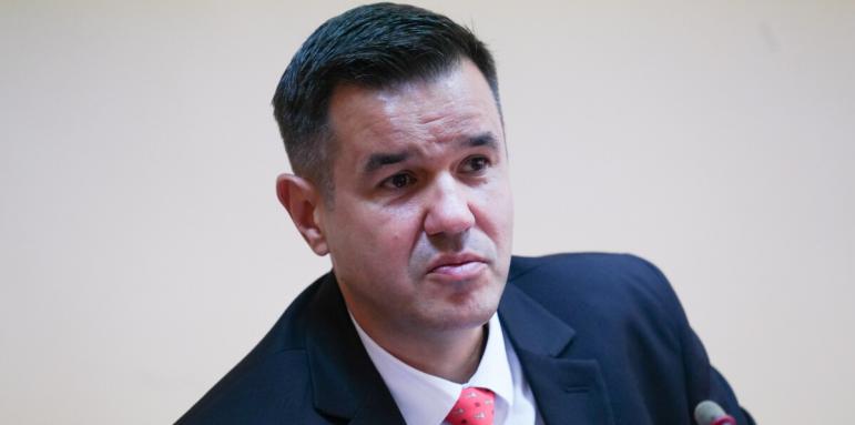 Министър Николай Стоянов каза какво поевтинява на пазара