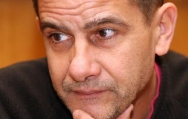 Депутатите не бива да са свещени крави