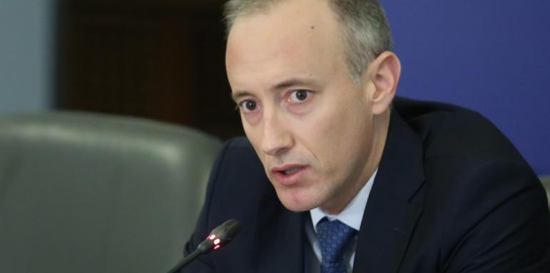 Правят безплатни PCR тестове на деца и учители