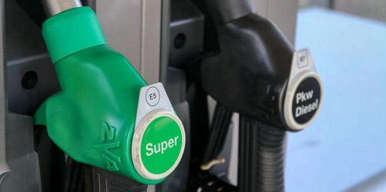 50 литра по-евтино гориво на месец. Кой ще се възползва?