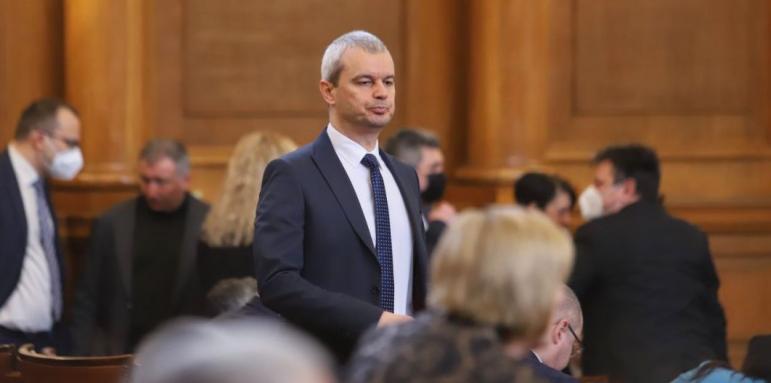 Костадинов прави референдум срещу "предателите" на лева