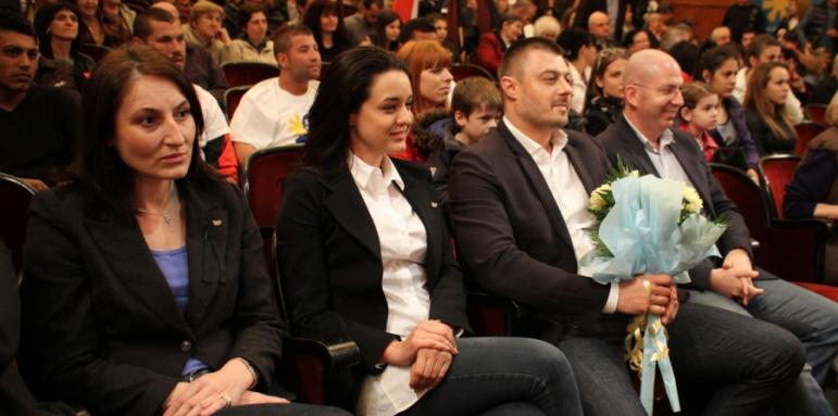 Коджабашева: Данъчни облекчения за бизнеса, ако инвестира в наука