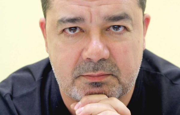 Ден девети, месец същи, и борците пак са същите