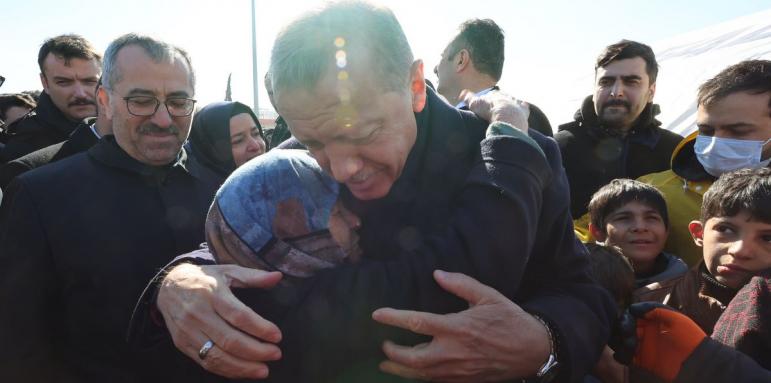 Похвалиха усилията на Ердоган, експерт го обяви за велик лидер