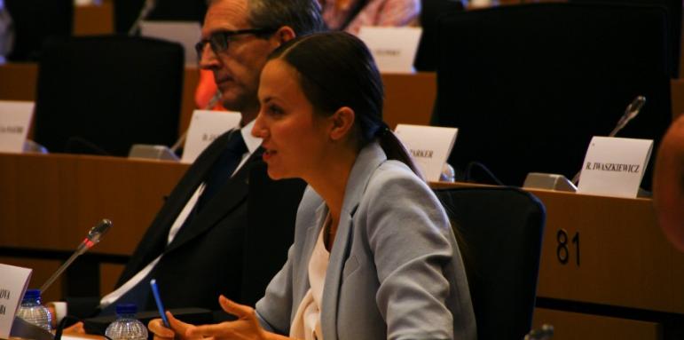 Ева Паунова се включи в изслушването на кандидата за зам.-председател на ЕК