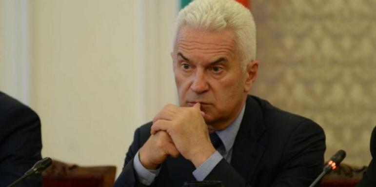Волен Сидеров за "Стандарт": Няма смисъл да сменяме терена след 80 века