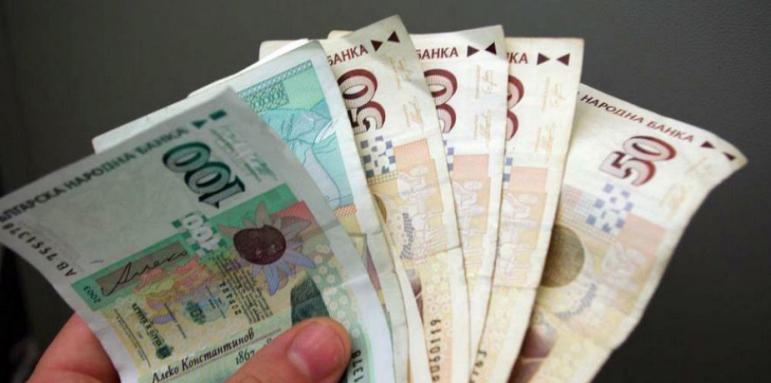 Банките алчни, но печелят по-малко