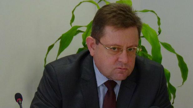 Новият шеф на "Александровска" открил странни назначения и договори