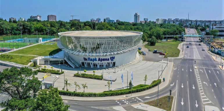 Днес в Бургас започва плувен турнир