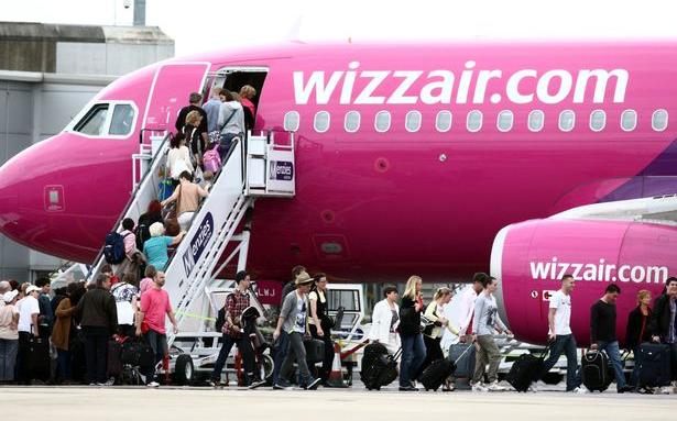Мутафчийски забрани Wizz Air да лети Варна-Лондон