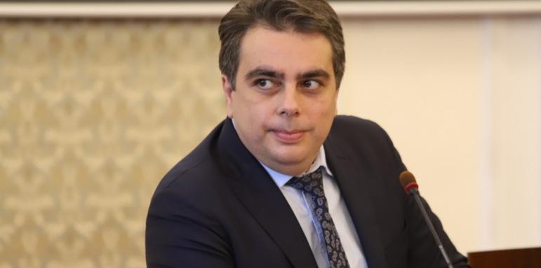 Асен Василев с нов ход за руските газ и нефт