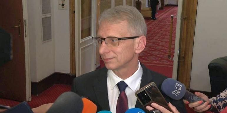 Денков проговори искат ли ГЕРБ министерски постове