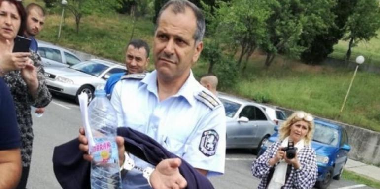 Прокуратурата: Началникът на КАТ-Благоевград е взимал подкупи за бърза регистрация на коли