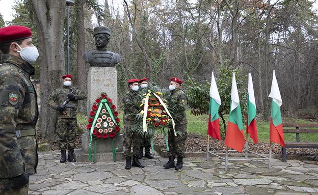 Стара Загора отбеляза 173 години от рождението на Христо Ботев