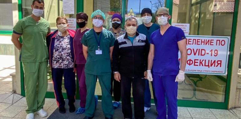 Семейство щастливци напуснаха болница в Пловдив