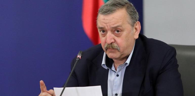 Кантарджиев: Ковидът може да е 5 пъти по-тежък от грип