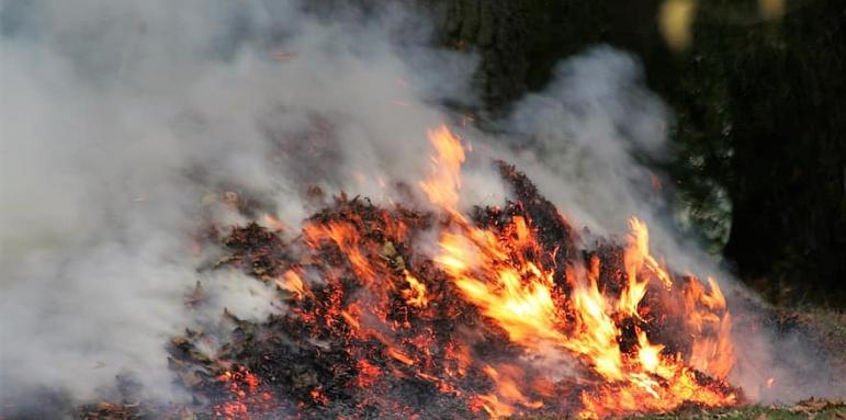 Замърсен ли е въздухът след пожара край Дупница?
