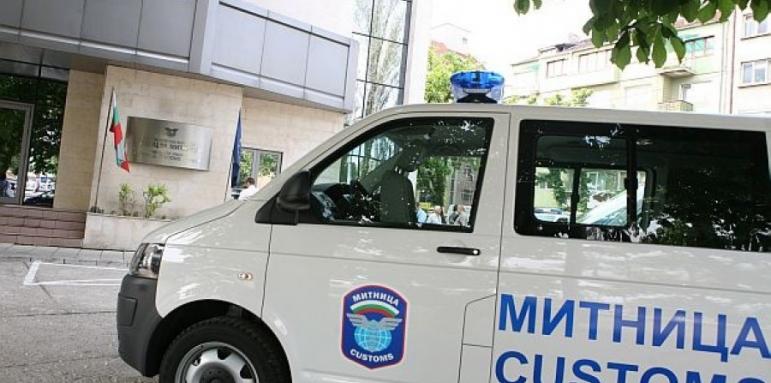 Пушилка на митницата, само един в ареста (ОБЗОР)