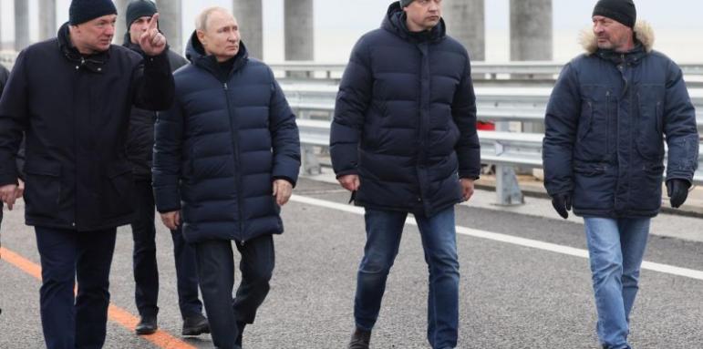 Изненада! Какво направи Путин на Кримския мост