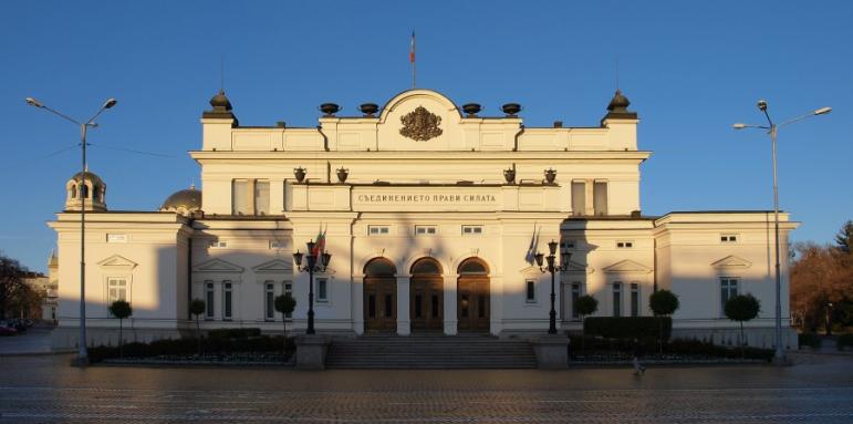 Парламентът става по-"зелен"