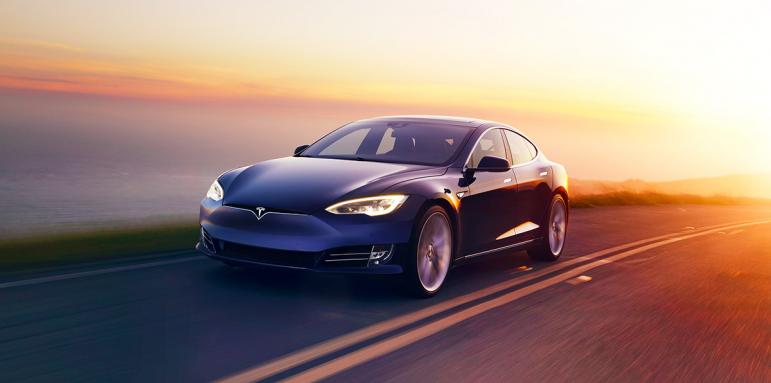 Затварянето на фабриката на Tesla в Шанхай заради Covid спря възхода на компанията