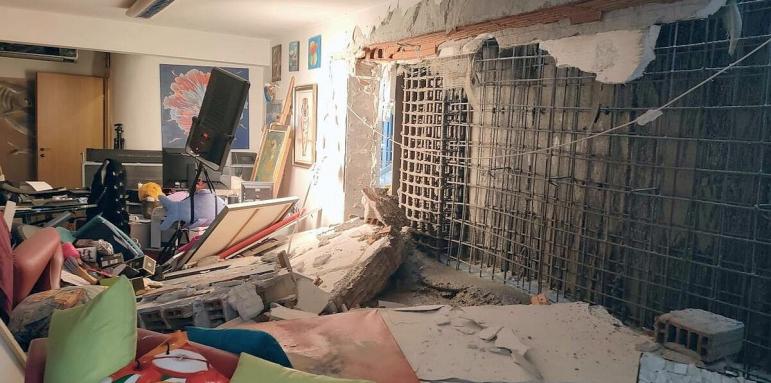 Срутване на стена заради строеж в София, жена оцеля по чудо