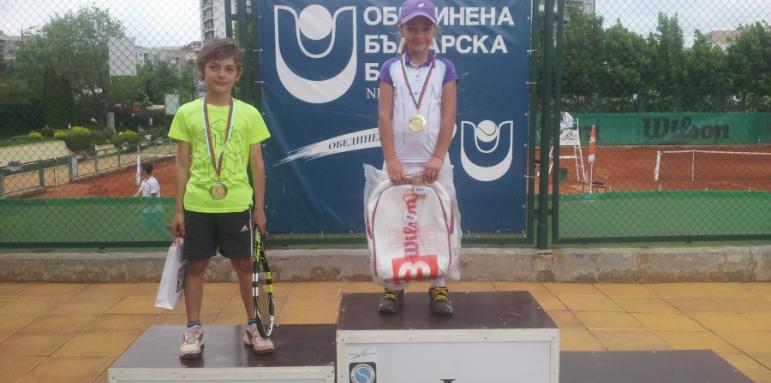 СК "ДЕМА" и ОББ събраха частните училища на тенис турнир