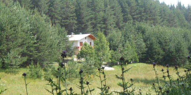 Туристи и инвеститори напират за най-новото село у нас