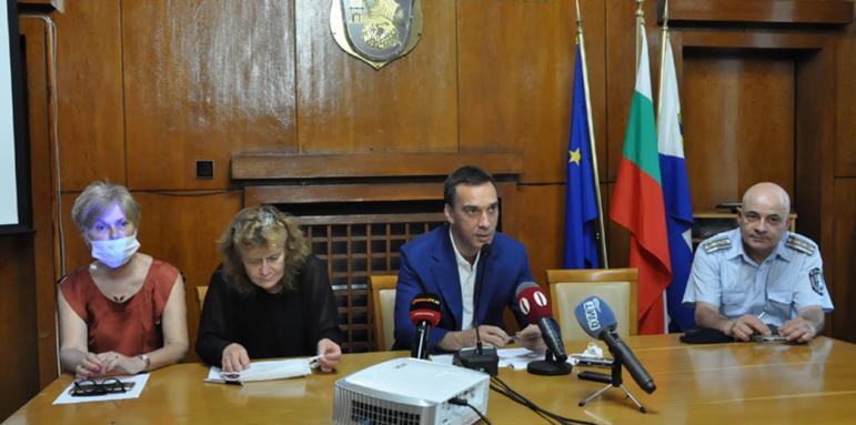 Кметът Николов: Общинският кризисен щаб продължава да работи