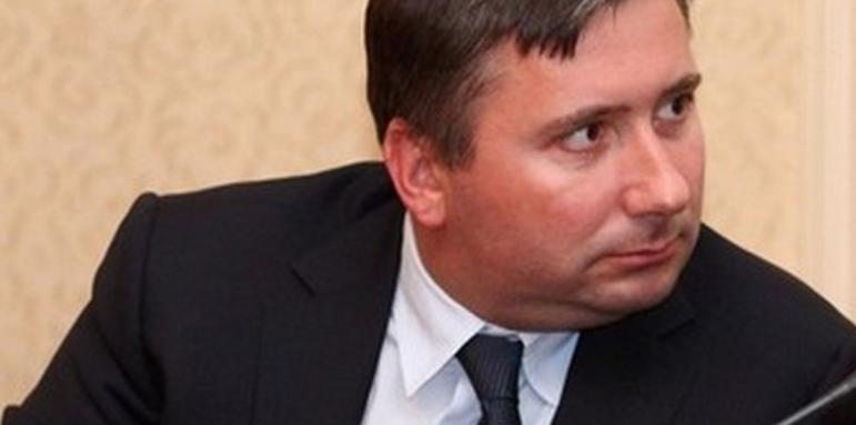 Защо Иво Прокопиев се уплаши от Пеевски? - Политика — Стандарт Нюз