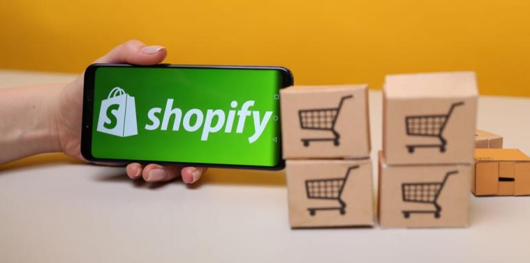 Twitter започва партньорство с Shopify