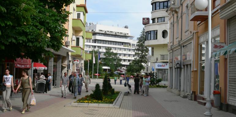 Ученици подготвят нова визия за уличните табели в Казанлък