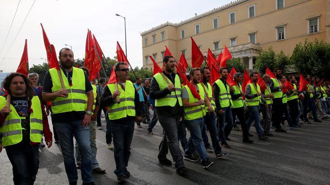 Не пътувайте! Стачка блокира транспорта в Гърция