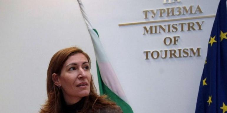 Ангелкова: Заведенията в Слънчев бряг са законни
