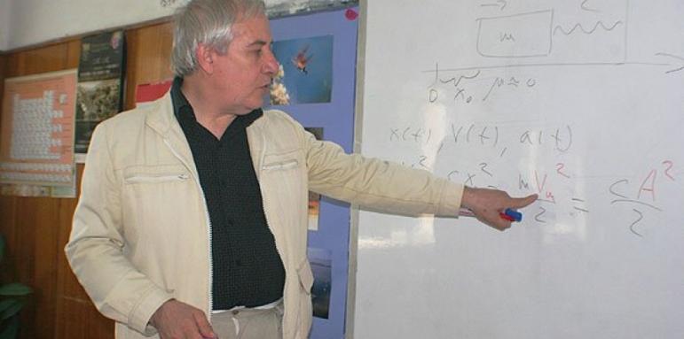 Школата по физика на Тео получи обещаната от Борисов сграда