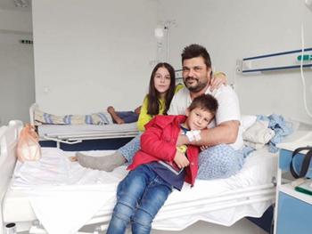 Благодарение на солидарността на стотици хора тежко болен самотен баща има шанс за живот