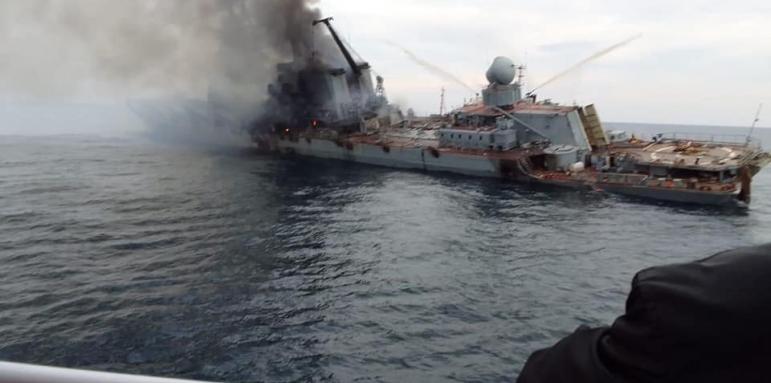 Защо Украйна приватизира потъналия крайцер „Москва“
