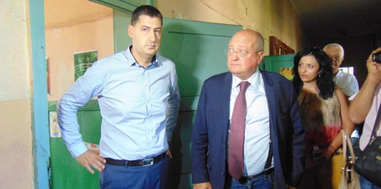 Танев обяви война на мъртвите души