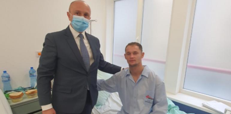 Кой е пътникът, спасил оцелелите от горящия автобус