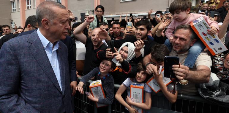 Първи прогнозни резултати за изборите в Турция