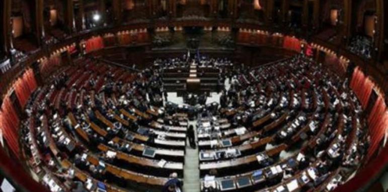 Депутатите на Берлускони с оставки