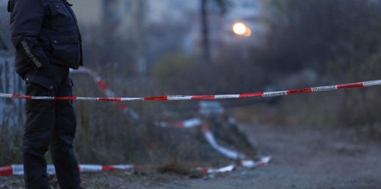 Издирват 24-годишен за убийството в "Люлин"