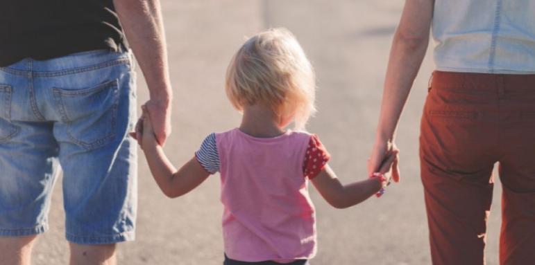 Родителите ще дължат по-малки данъци всеки месец