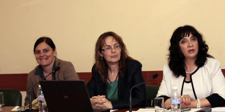 Повече двойки, шестиците намаляват