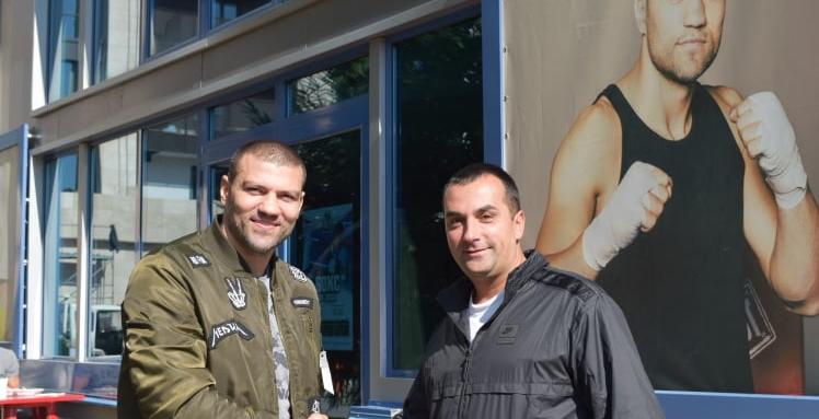 Божилов и Пулеви строят спортна зала в "Илинден"