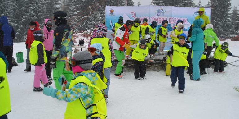 Зимен фест събра 100 деца на Витоша