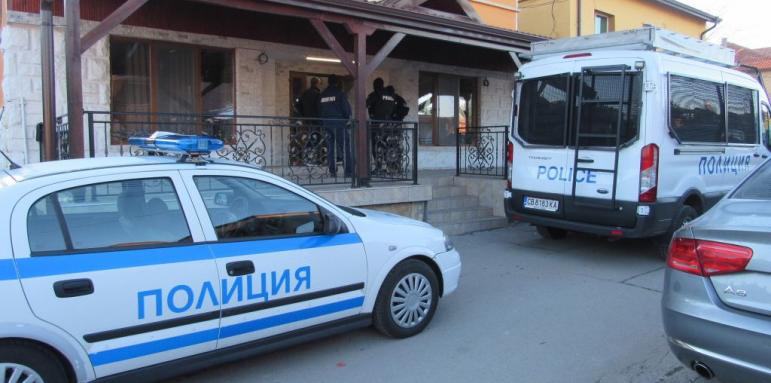 Хората на Рашков погнаха Йоско за търговия с гласове