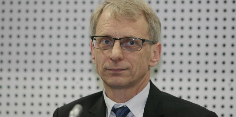 Намаляват субсидиите за студенти първи курс