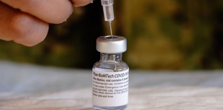 Бионтех се засили да прави нова ваксина